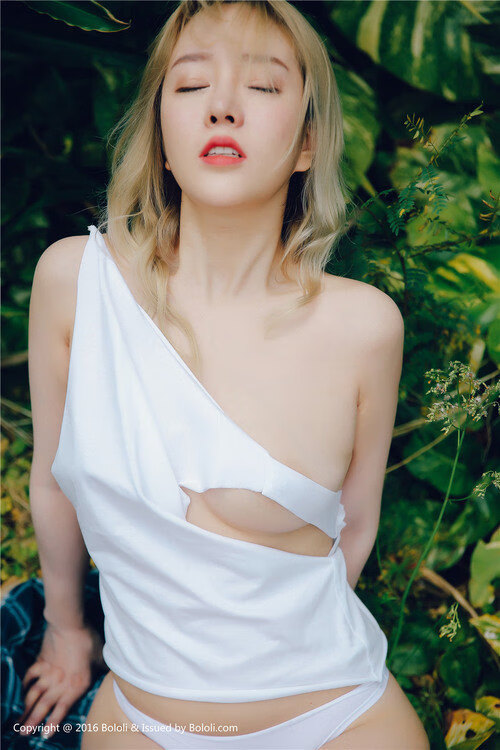 “青少年足球锦标赛点燃青涩梦想,未来之星崭露头角”,2020青少年足球邀请赛