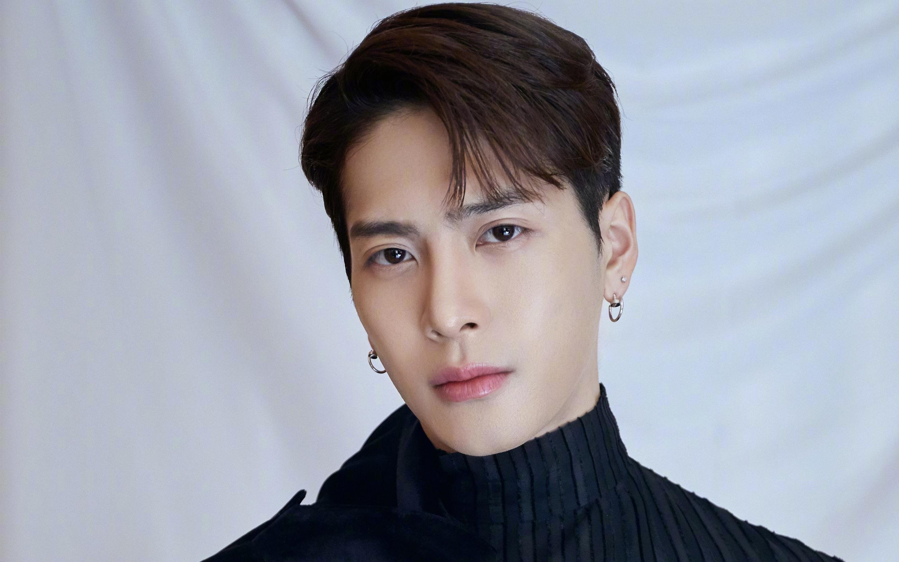 巴萨客场险胜，梅西上演帽子戏法，巴萨球迷 梅西