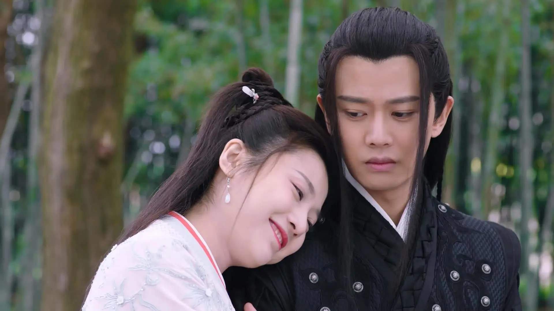 曼联后卫因伤缺席关键欧冠比赛，球队备战受影响