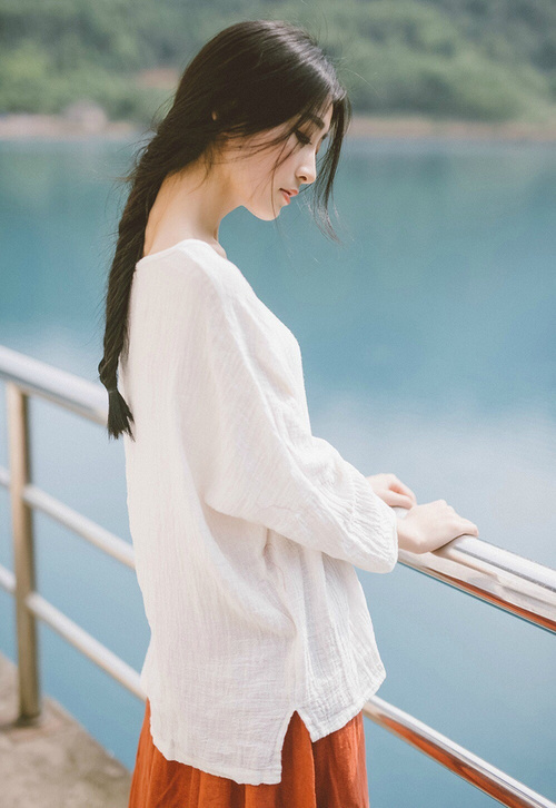 比利时队擒敌一方，赢得关键胜利，比利时惨胜