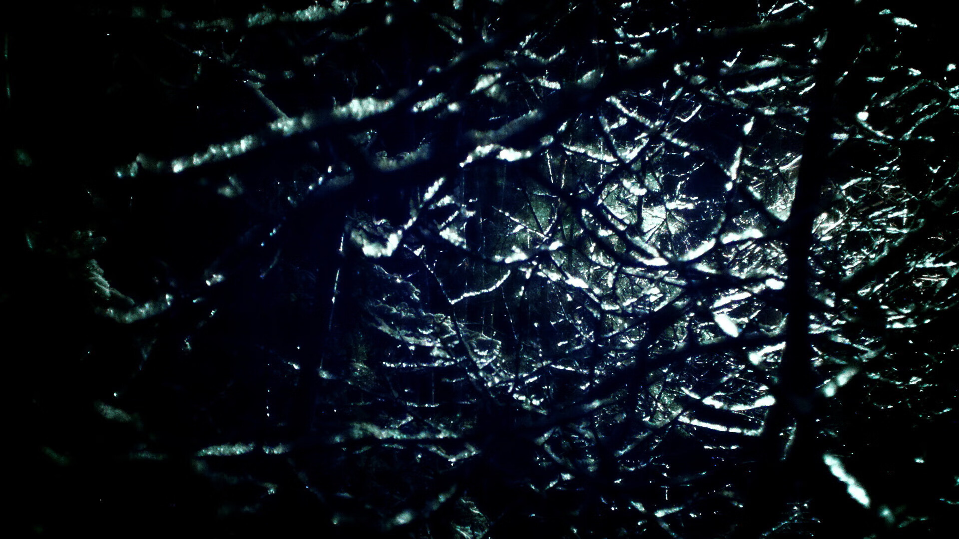 湖人压哨战胜尼克斯,系列赛焦点战中詹姆斯三分雨不断,湖人险胜尼克斯