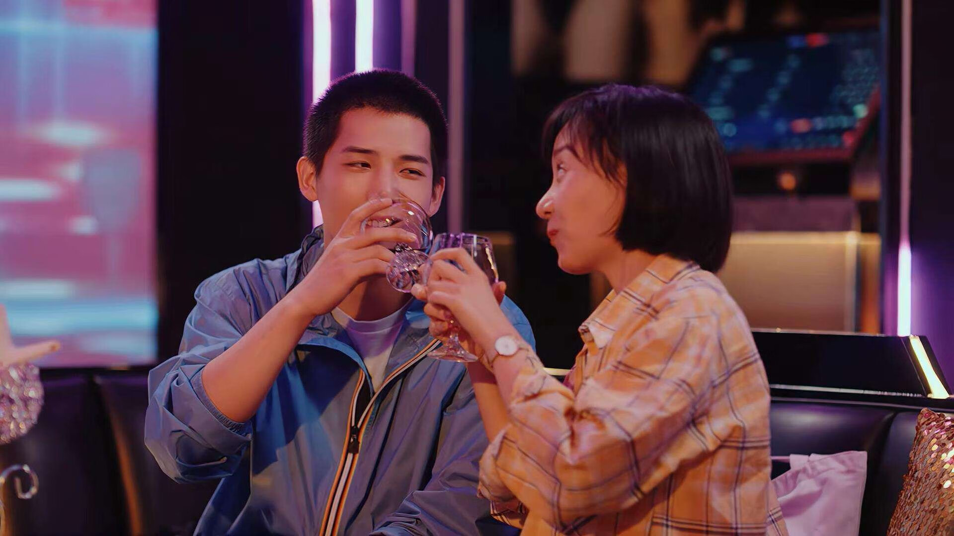 “高新区全民健身馆壁球赛：谁能把速度与精准玩得淋漓尽致？”