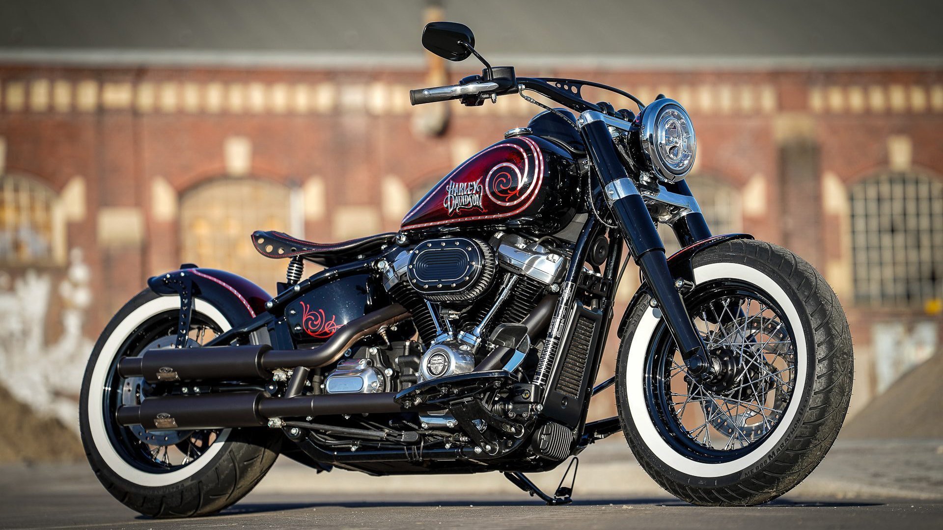 拉齐奥主打双后腰体系强化防守强度,拉齐奥后卫